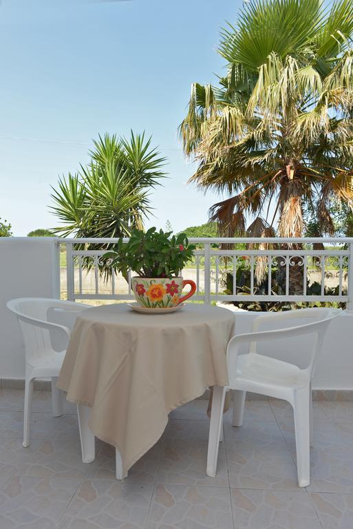 Fili Hotel Apartments Tigaki Oda fotoğraf